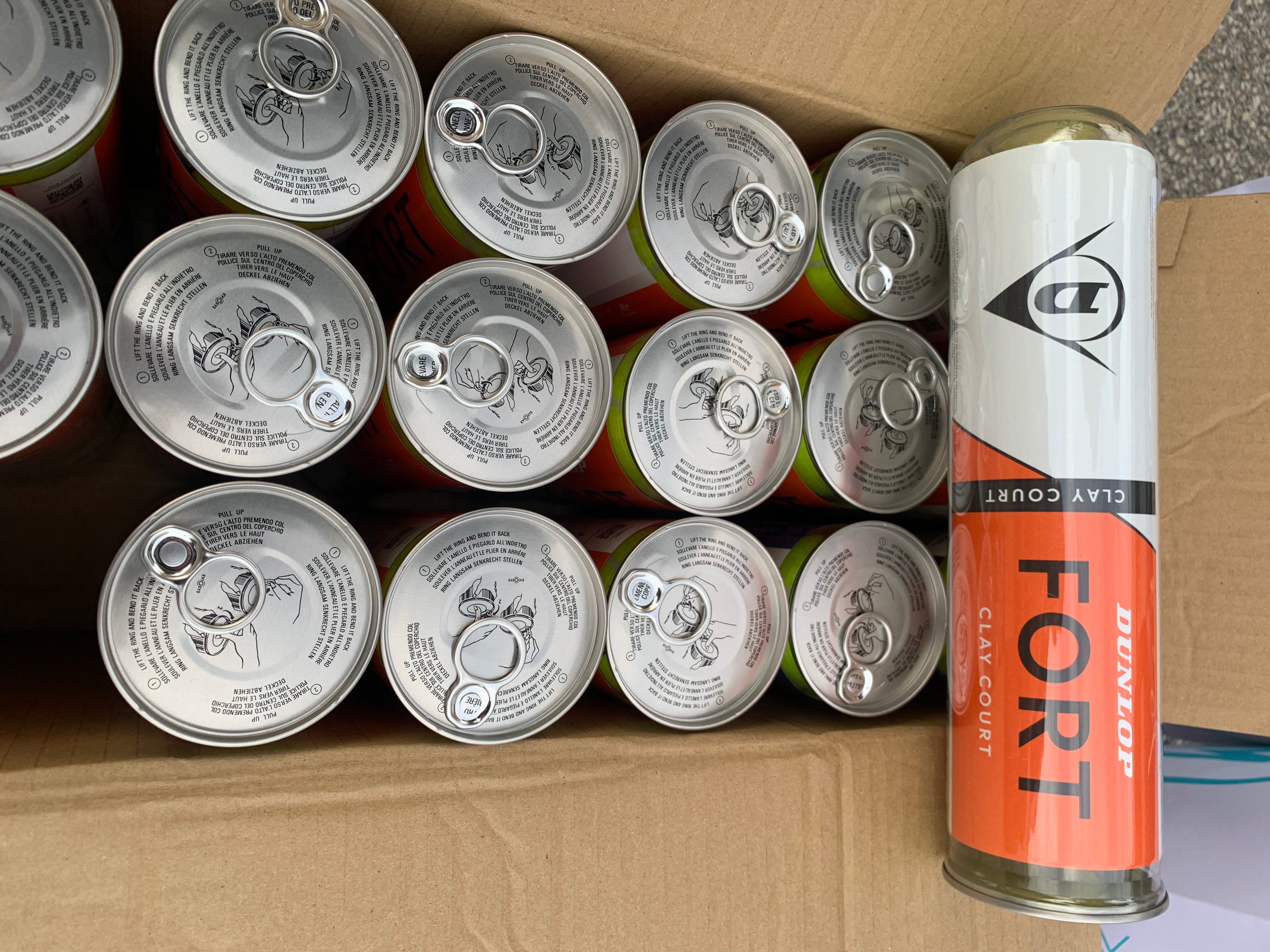 Mutua Madrid Open DUNLOP + OFICJALNE LOGO TURNIEJOWE - 1 puszka (4 piłki)