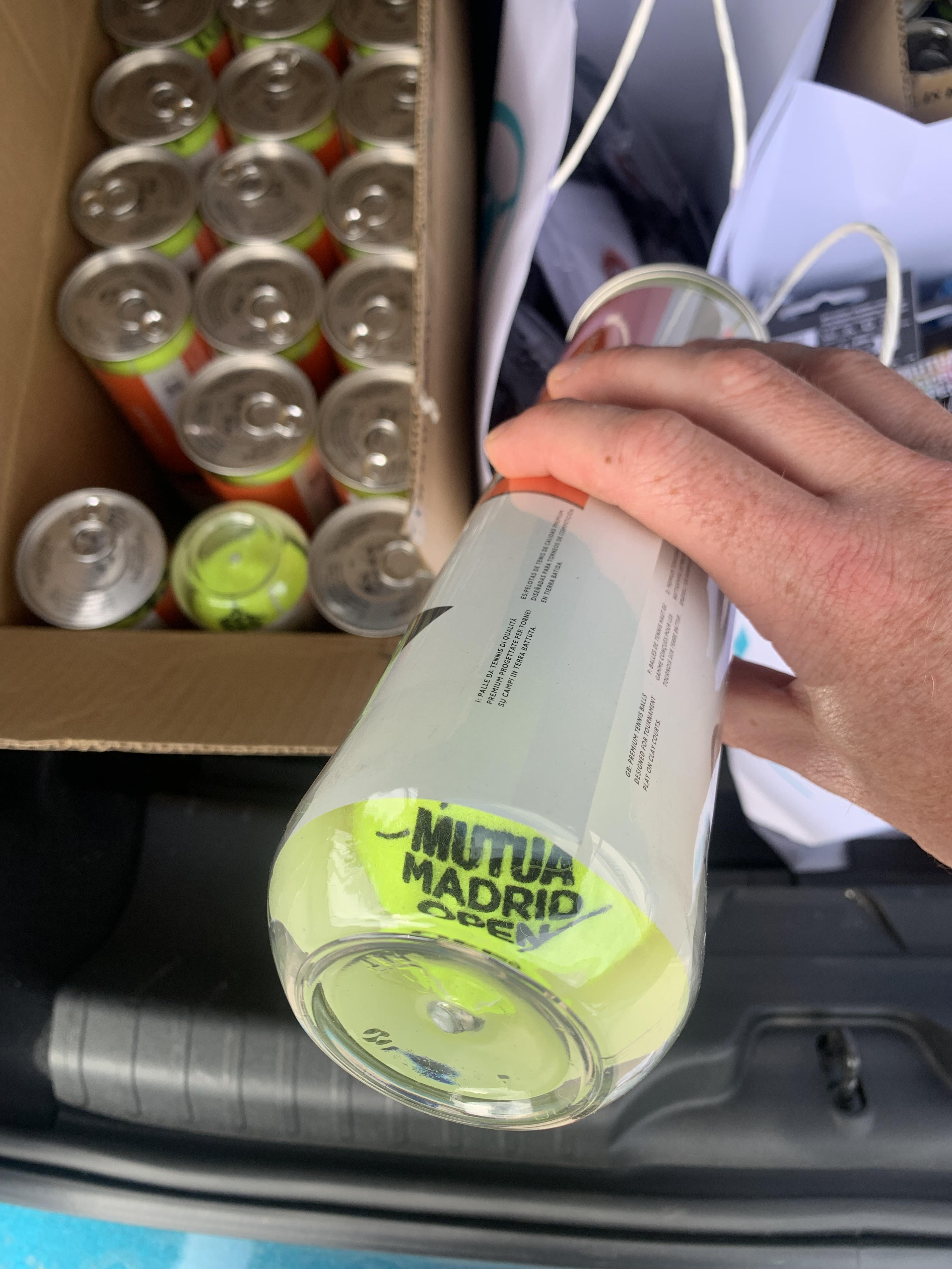 Mutua Madrid Open DUNLOP + OFICJALNE LOGO TURNIEJOWE - 1 puszka (4 piłki)